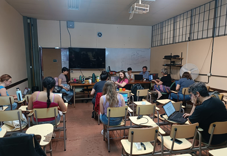 grupo-en-clase-baroclin-mod-363x250
